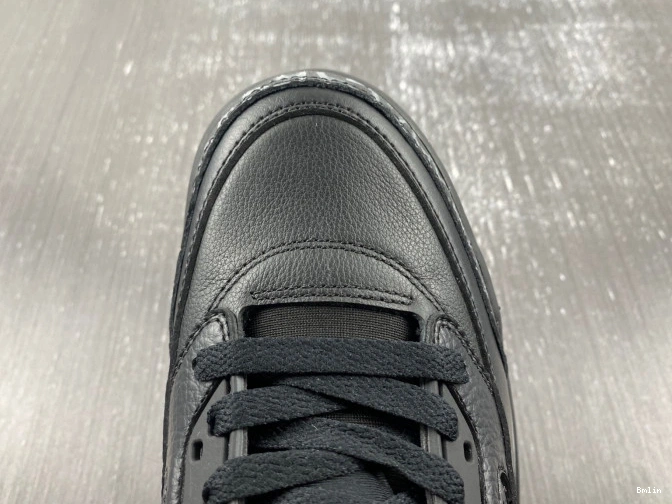 Bmlin FQ1579-006 Jordan Low Bred Spizike 0813